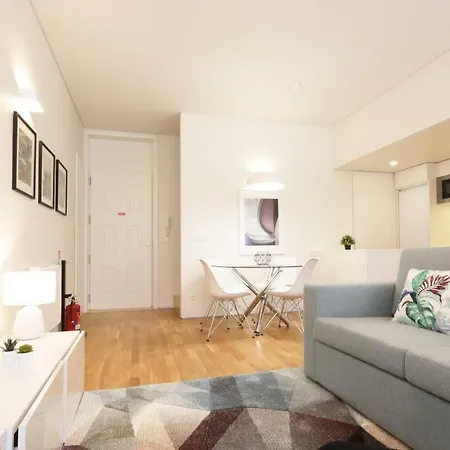 Hm - Cedofeita 500e * Oporto